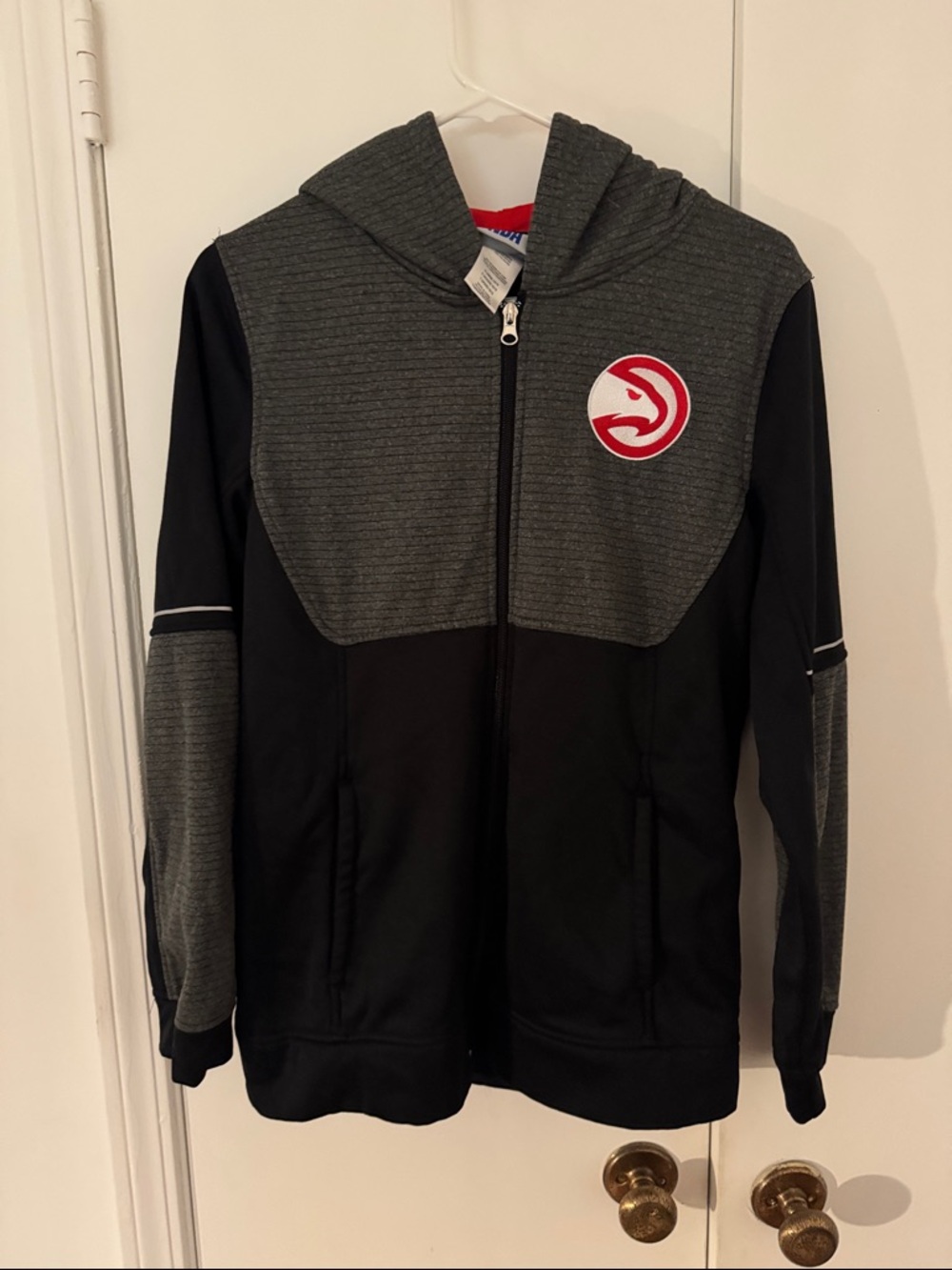 NBA Kids' Black & Gray Atlanta Hawks Zip-Up Hoodie
